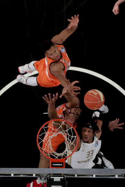 争创篮球特 争创篮球特