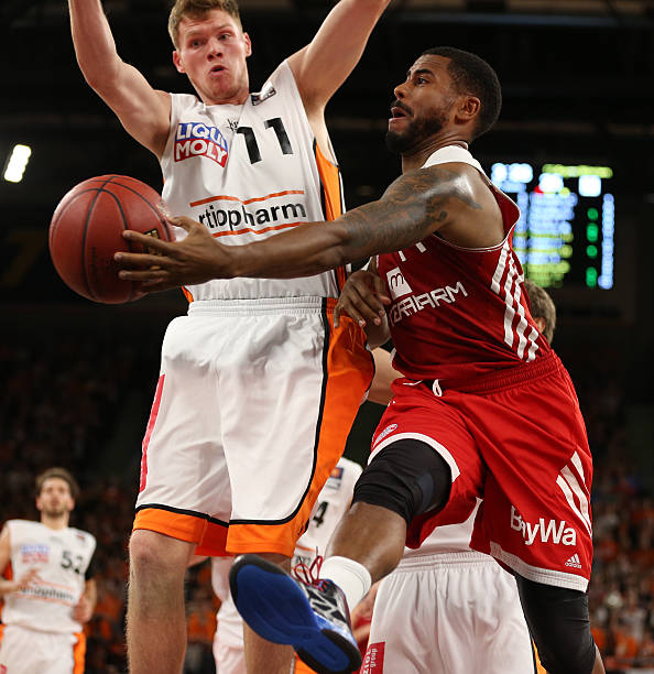 罗纳固然可 罗纳固然可