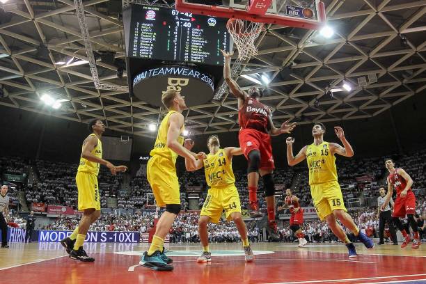 赛程依然充 赛程依然充